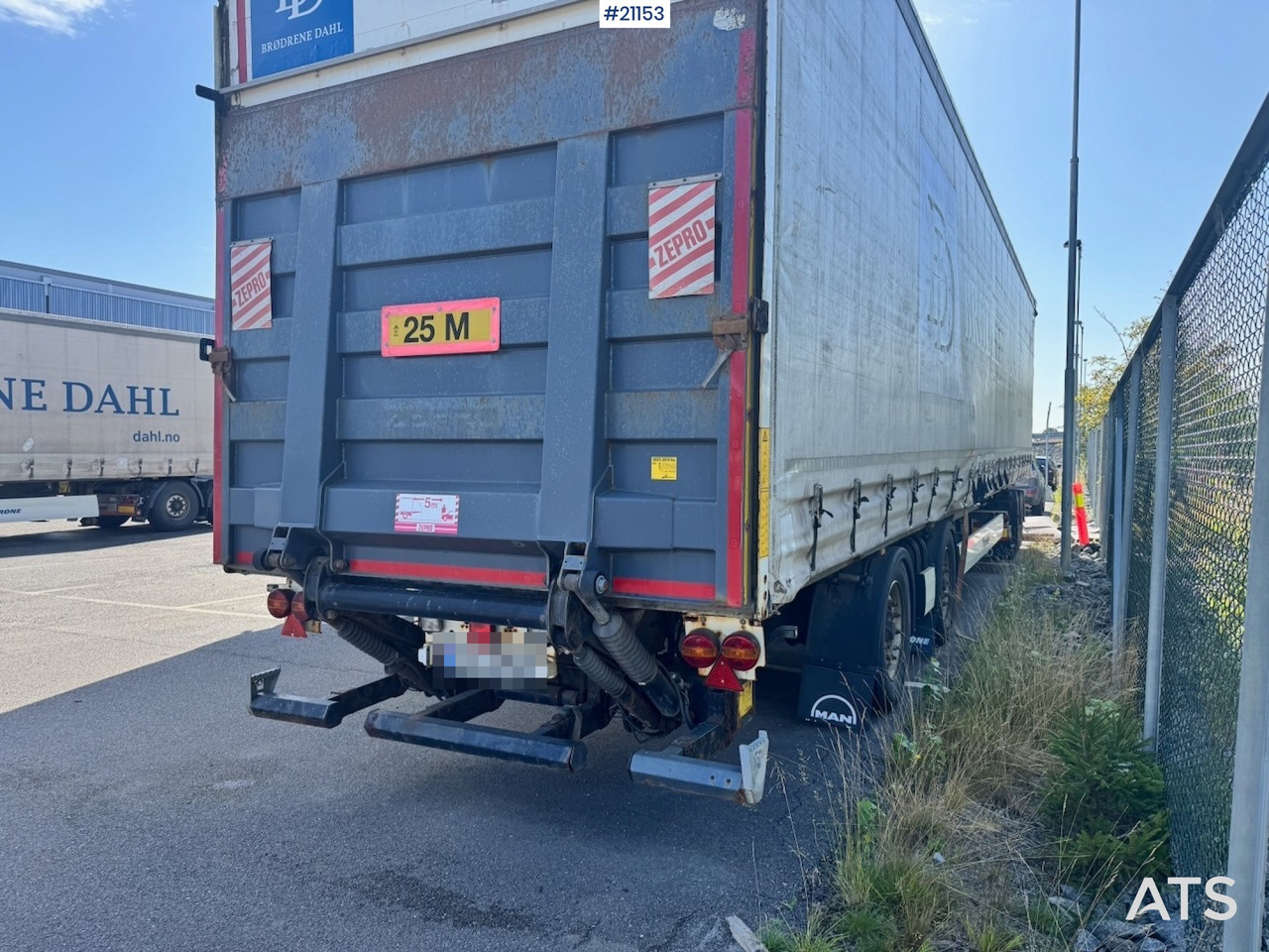 Krone Krone Citysemi - Ponyvás pótkocsi: 4 kép. Krone Krone Citysemi - Ponyvás pótkocsi: 4 kép.