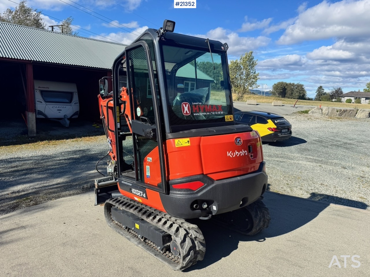 Kubota KX027-4 - Minikotró: 3 kép. Kubota KX027-4 - Minikotró: 3 kép.