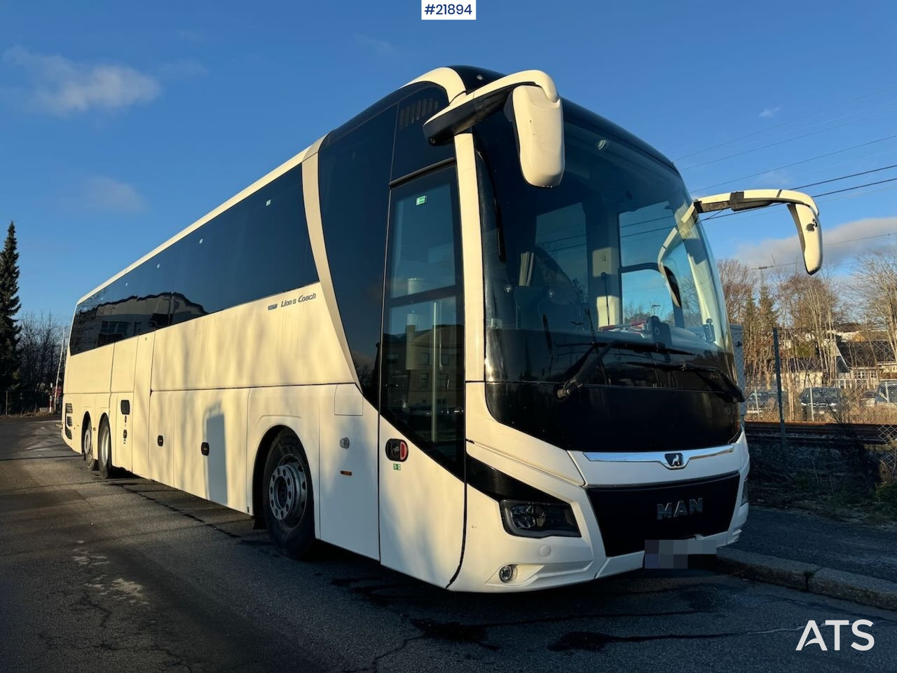 MAN Lion´s Coach 6x2 Turbuss. 63 seter. SE VIDEO - Távolsági busz: 4 kép. MAN Lion´s Coach 6x2 Turbuss. 63 seter. SE VIDEO - Távolsági busz: 4 kép.