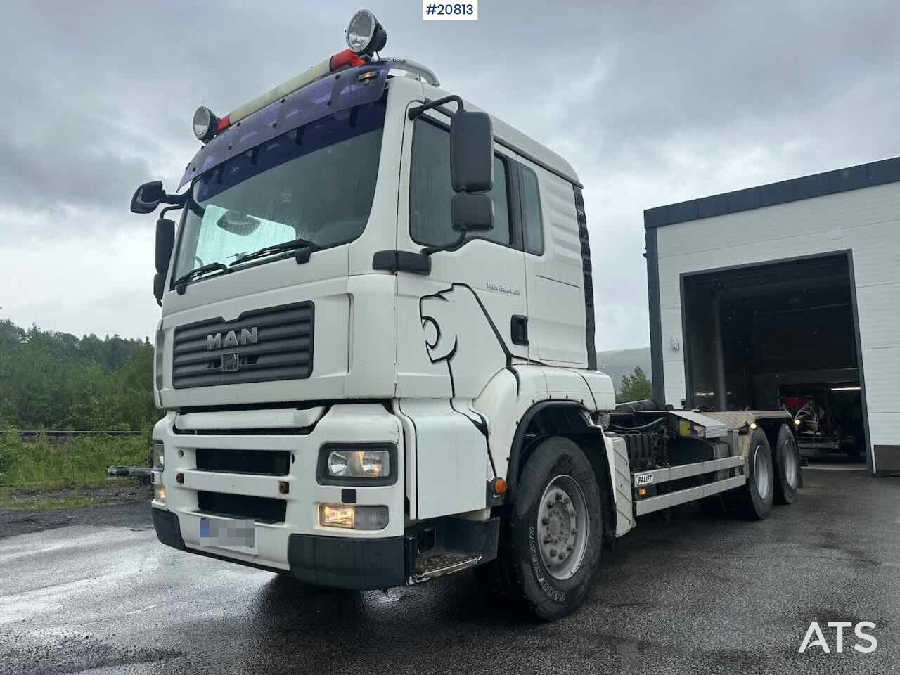 MAN TGA 26.480 - Horgos rakodó teherautó: 1 kép. MAN TGA 26.480 - Horgos rakodó teherautó: 1 kép.