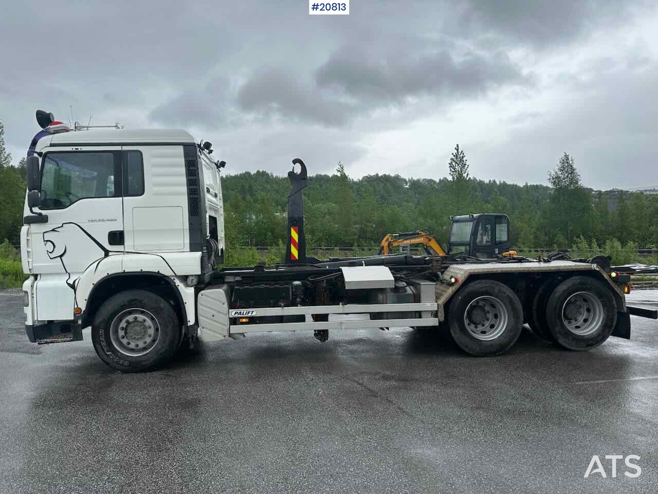 MAN TGA 26.480 - Horgos rakodó teherautó: 3 kép. MAN TGA 26.480 - Horgos rakodó teherautó: 3 kép.