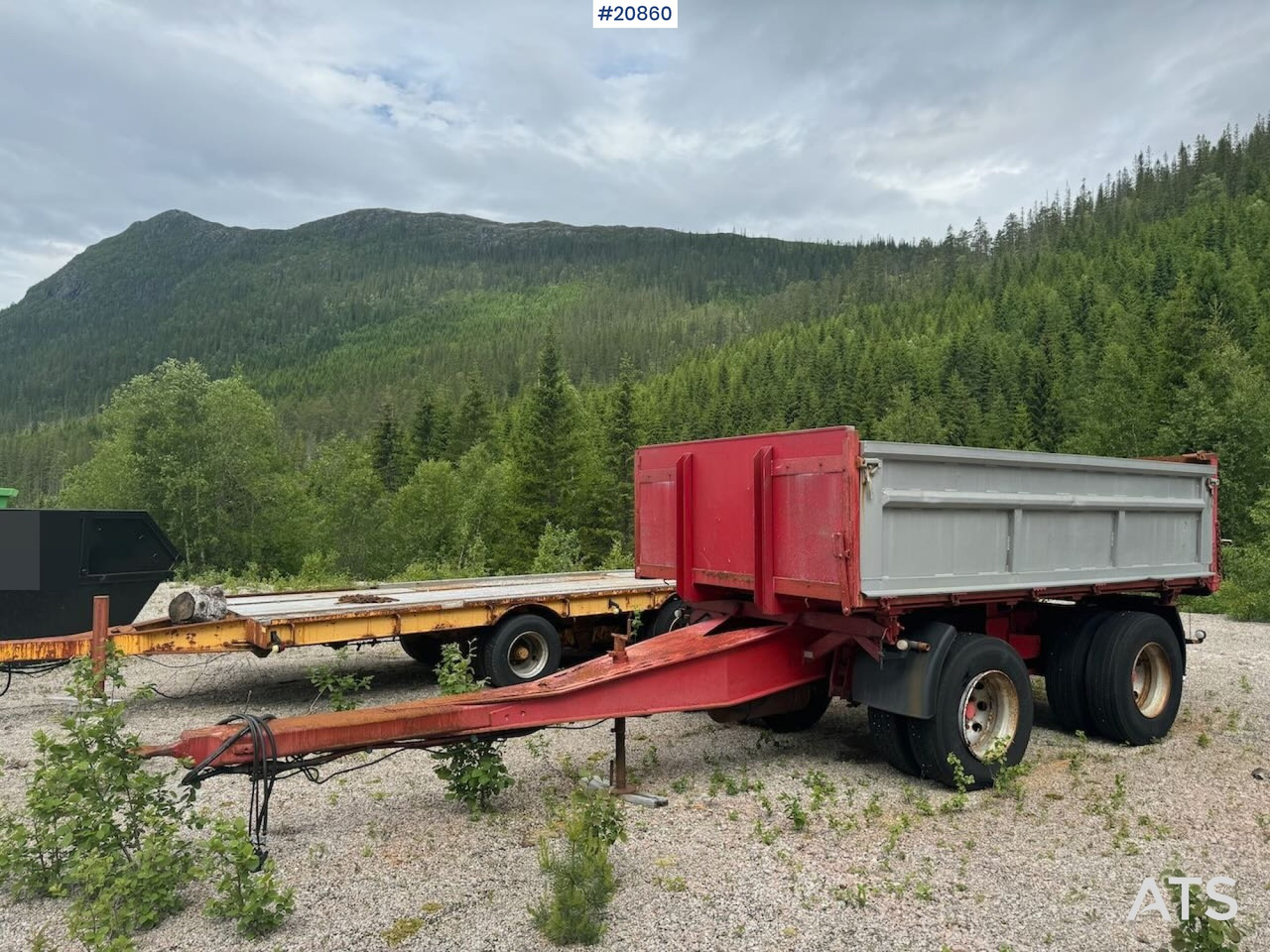 Maur Boggikjerre - Pótkocsi billenőplatós: 2 kép. Maur Boggikjerre - Pótkocsi billenőplatós: 2 kép.