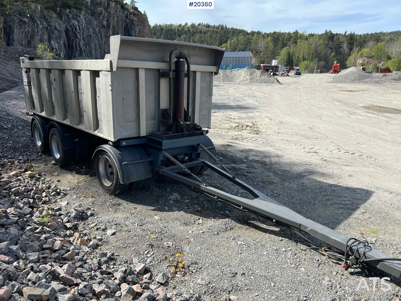Maur bilpåbygg - Pótkocsi billenőplatós: 2 kép. Maur bilpåbygg - Pótkocsi billenőplatós: 2 kép.