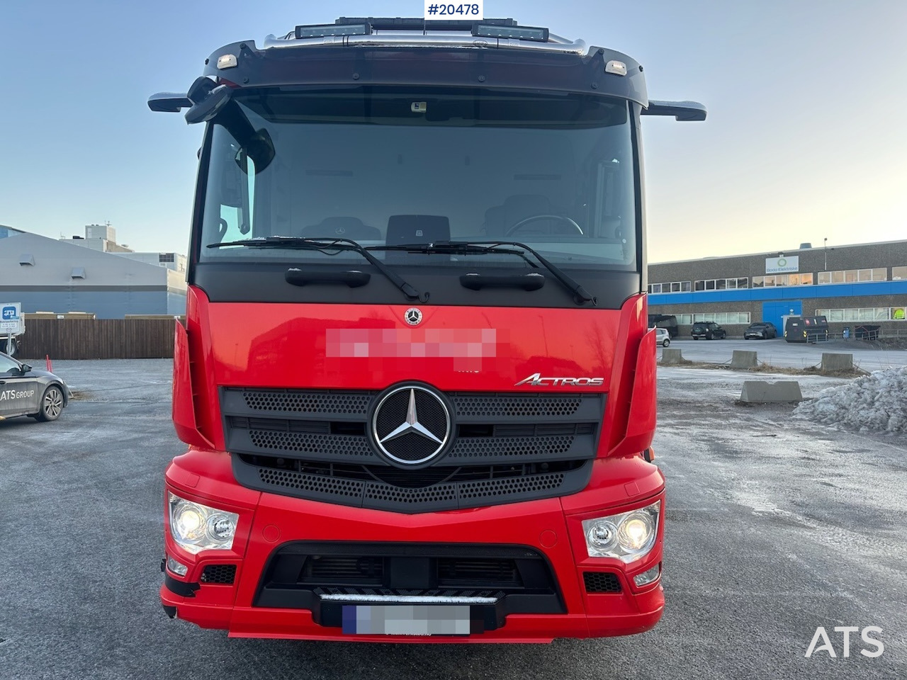 Mercedes 2021 - Szemetesautó: 3 kép. Mercedes 2021 - Szemetesautó: 3 kép.