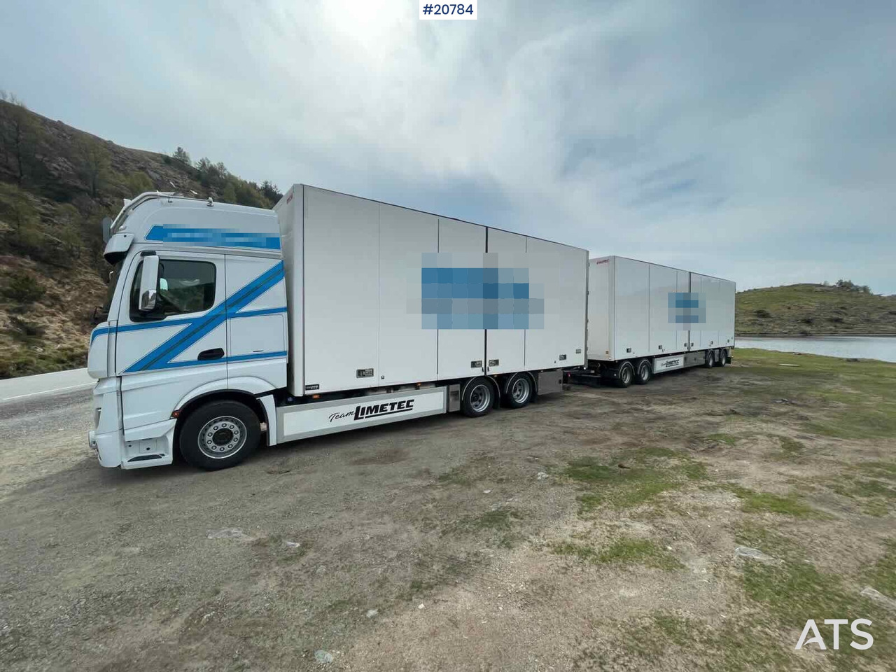 Dobozos felépítményű teherautó Mercedes Actros: 7 kép.