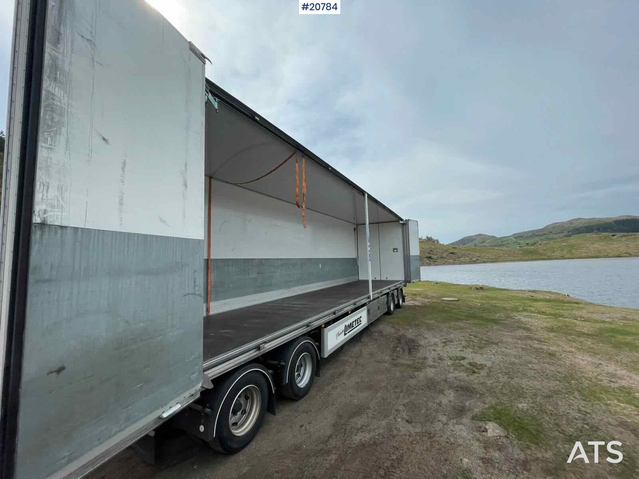 Dobozos felépítményű teherautó Mercedes Actros: 22 kép.