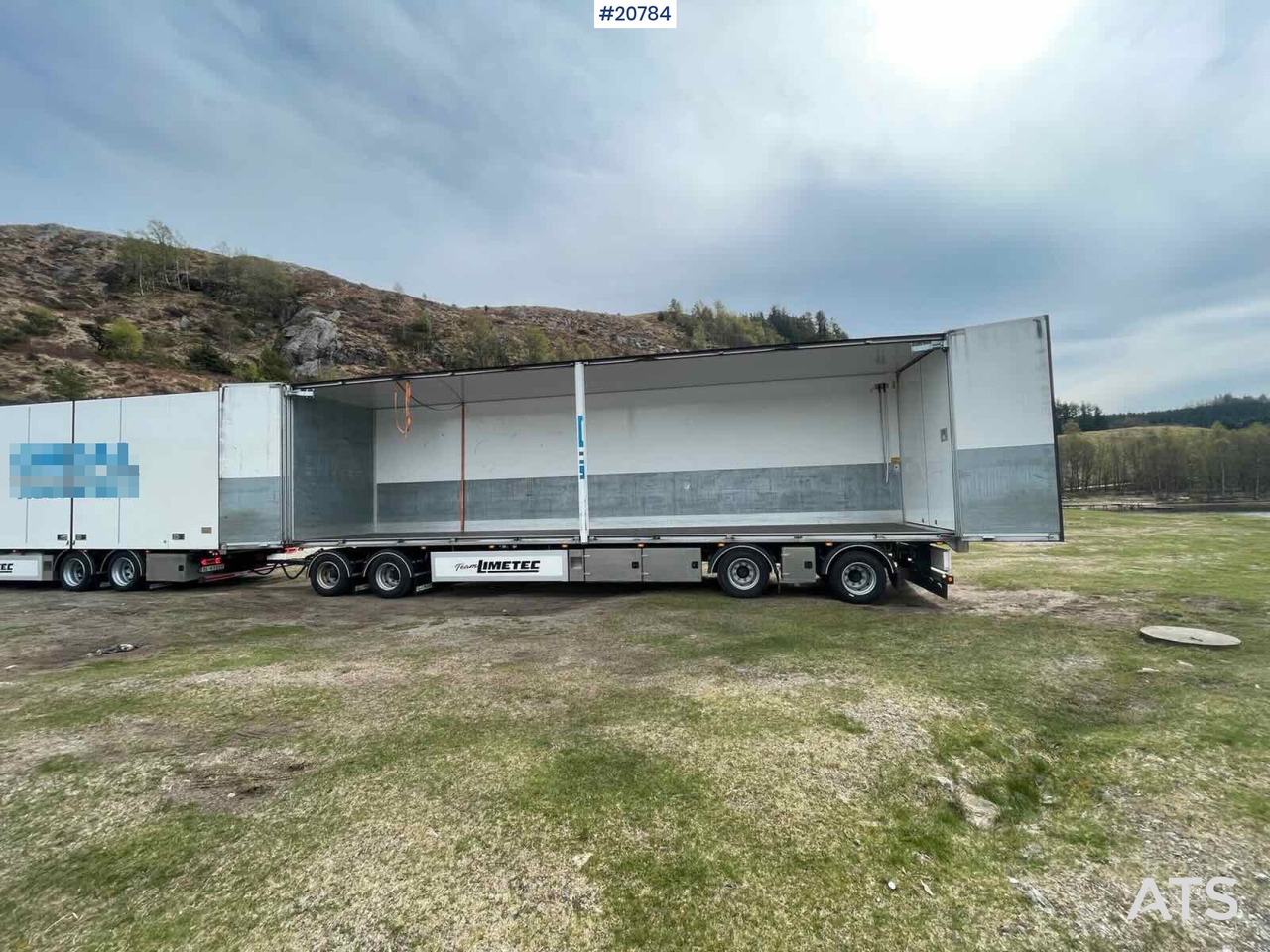 Dobozos felépítményű teherautó Mercedes Actros: 17 kép.