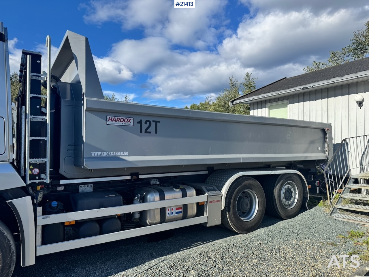 Mercedes Arocs 2543 - Horgos rakodó teherautó: 5 kép. Mercedes Arocs 2543 - Horgos rakodó teherautó: 5 kép.