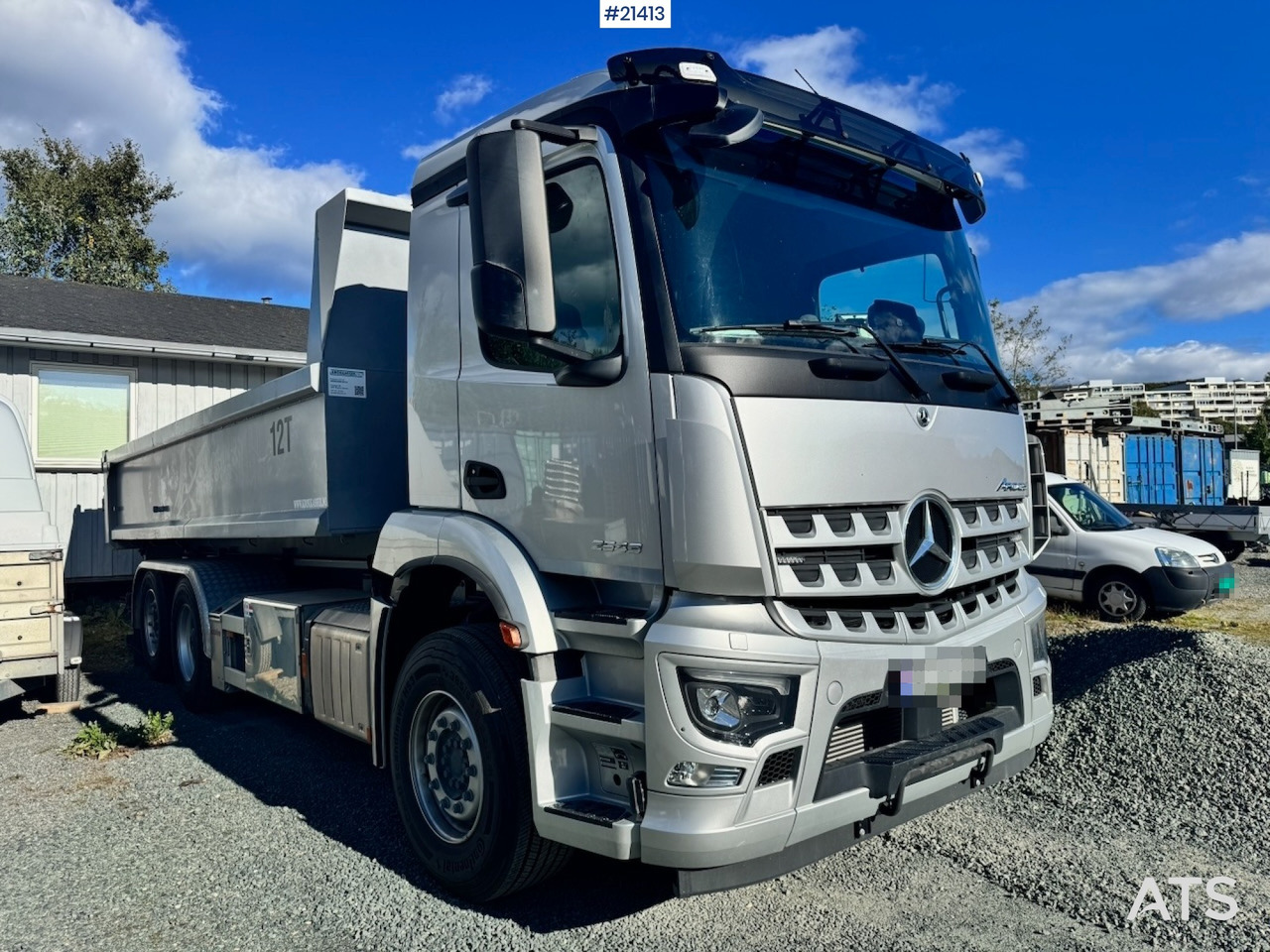 Mercedes Arocs 2543 - Horgos rakodó teherautó: 1 kép. Mercedes Arocs 2543 - Horgos rakodó teherautó: 1 kép.