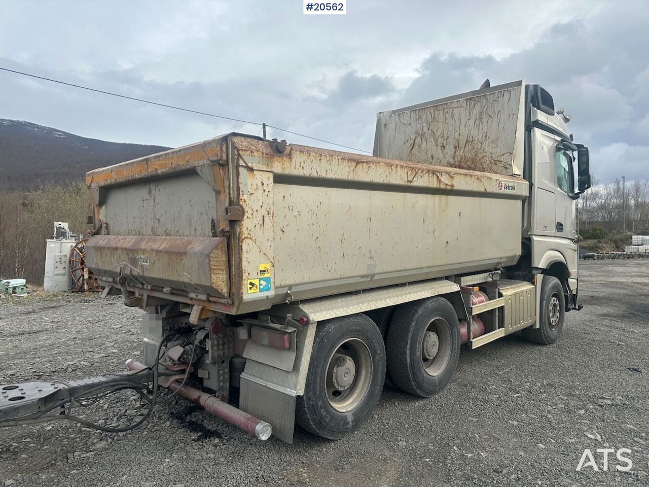 Mercedes Arocs 2658 - Billenőplatós teherautó: 4 kép. Mercedes Arocs 2658 - Billenőplatós teherautó: 4 kép.