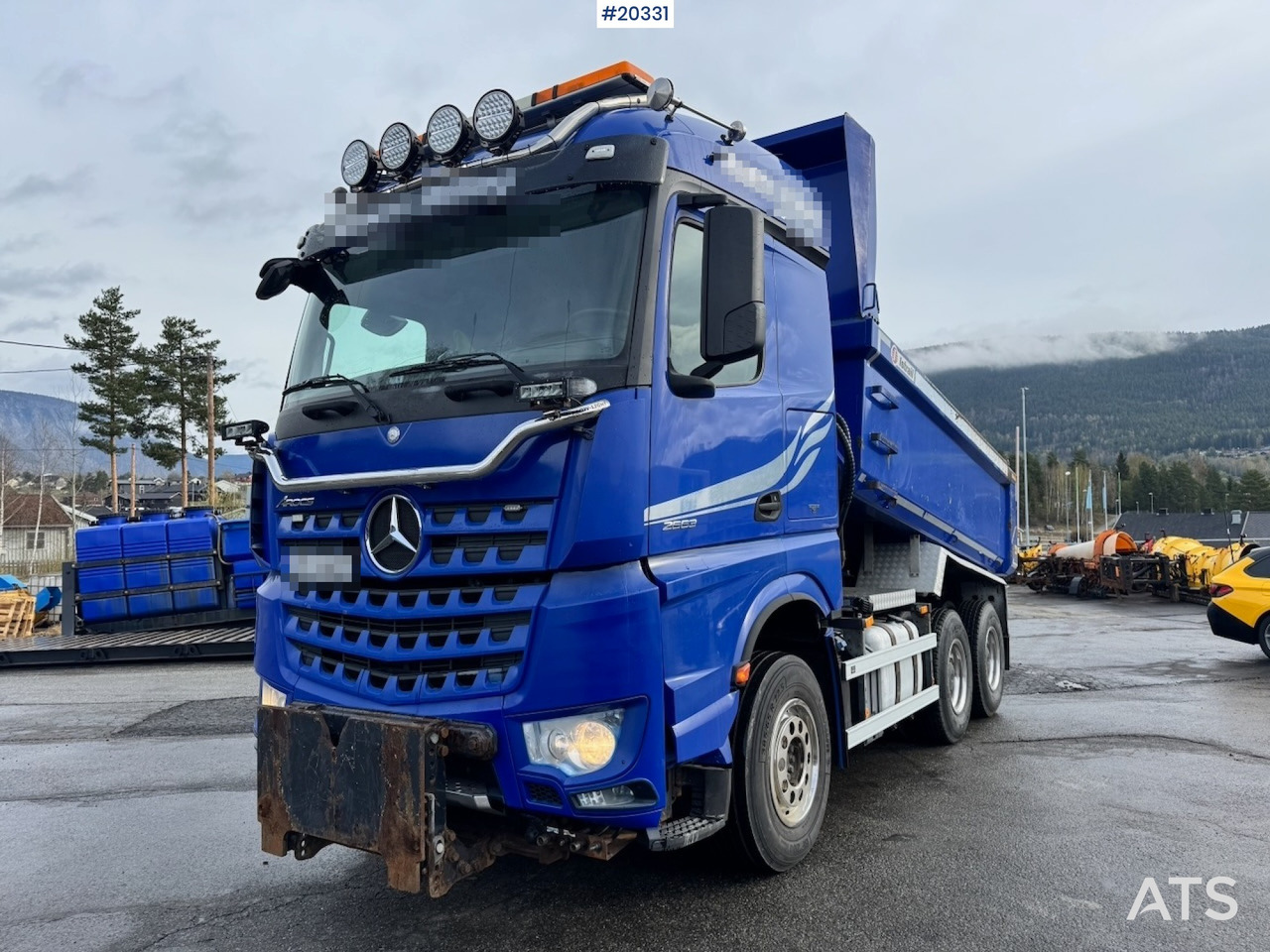 Mercedes Arocs 2663 - Billenőplatós teherautó: 1 kép. Mercedes Arocs 2663 - Billenőplatós teherautó: 1 kép.