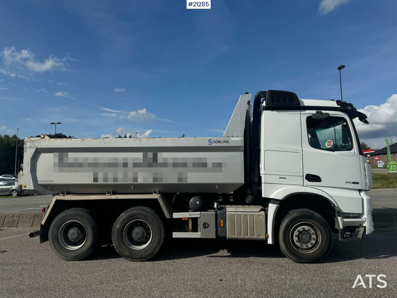 Mercedes Arocs - Billenőplatós teherautó: 5 kép. Mercedes Arocs - Billenőplatós teherautó: 5 kép.