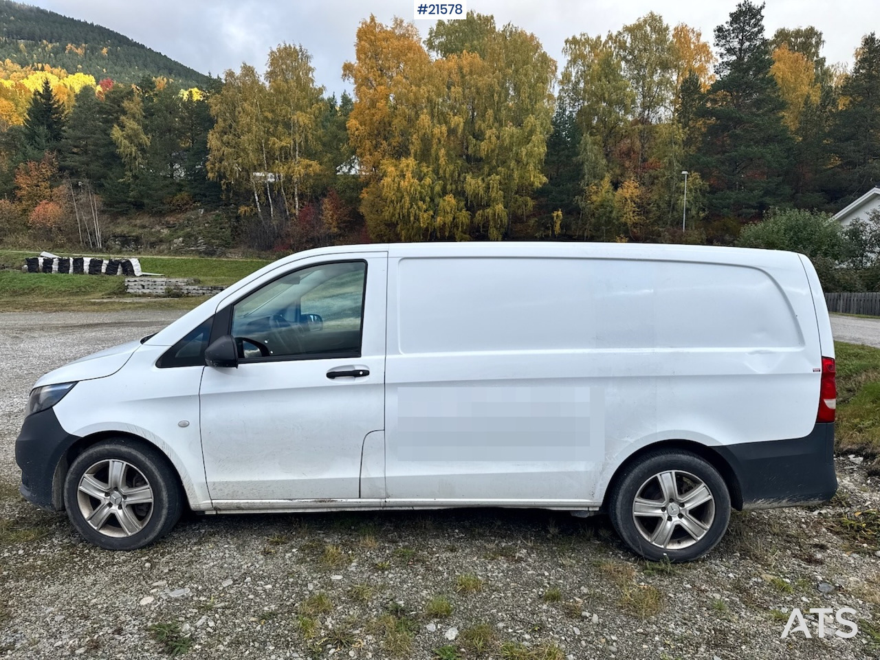 Mercedes-Benz VITO - Furgon: 3 kép. Mercedes-Benz VITO - Furgon: 3 kép.