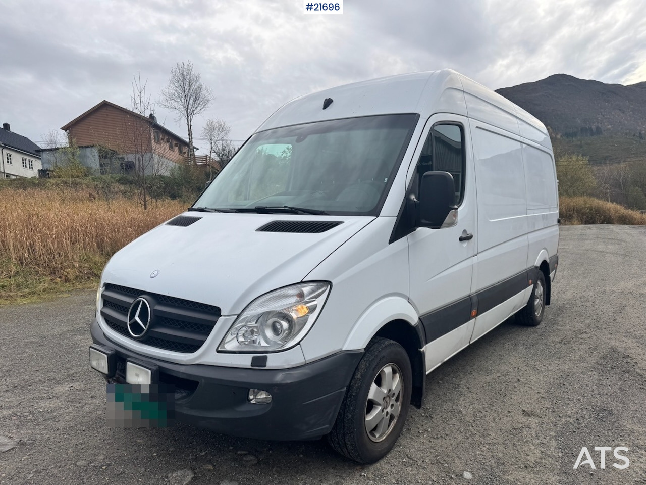 Mercedes SPRINTER - Furgon: 1 kép. Mercedes SPRINTER - Furgon: 1 kép.