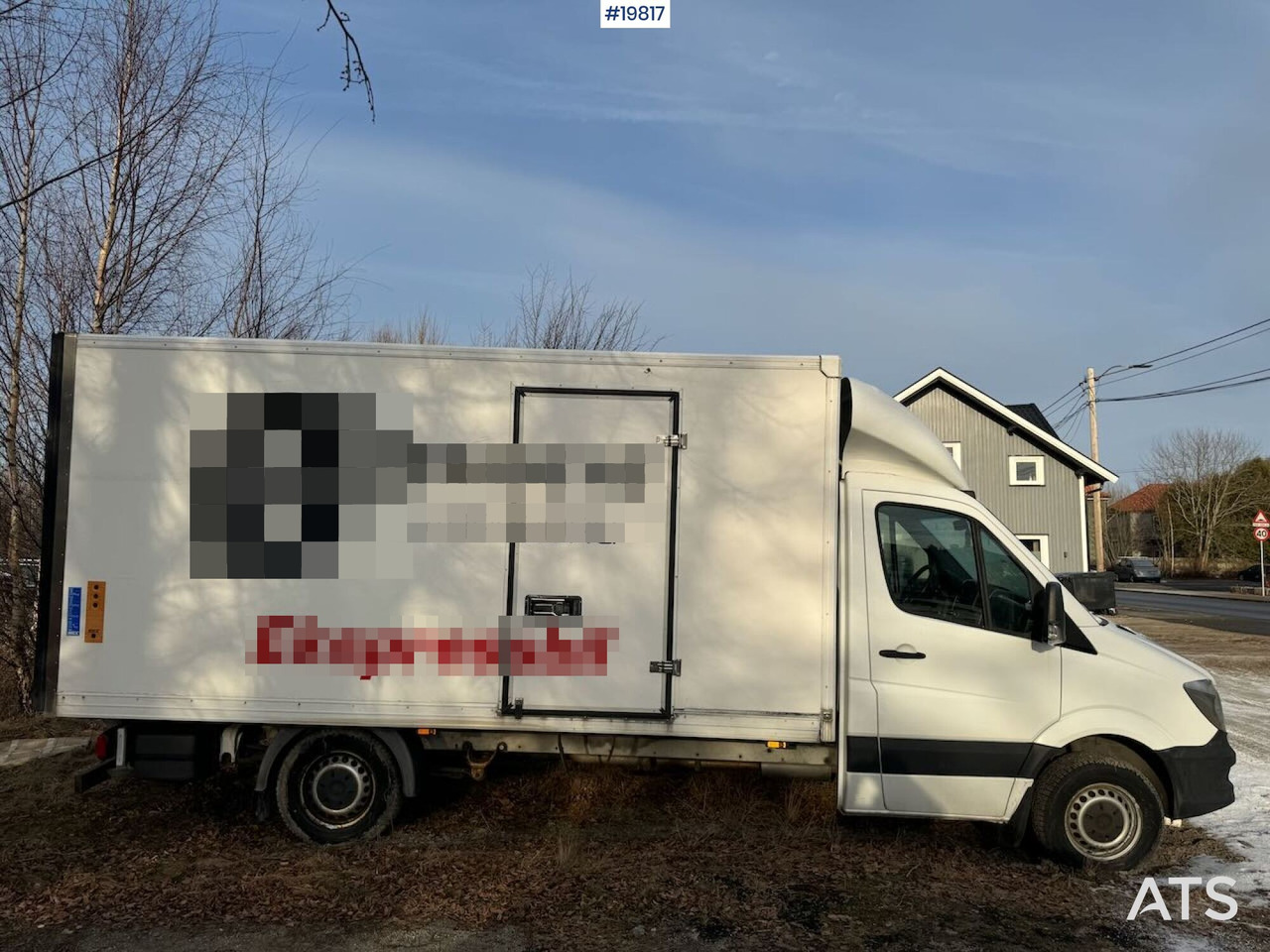 Mercedes SPRINTER - Dobozos kisteherautó: 4 kép. Mercedes SPRINTER - Dobozos kisteherautó: 4 kép.