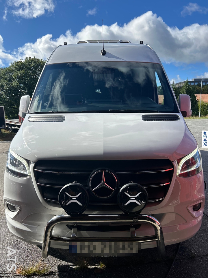 Mercedes Sprinter 519 m/ 16+1 seteplasser og 3 rullestolbrukere - Minibusz, Kisbusz: 4 kép. Mercedes Sprinter 519 m/ 16+1 seteplasser og 3 rullestolbrukere - Minibusz, Kisbusz: 4 kép.
