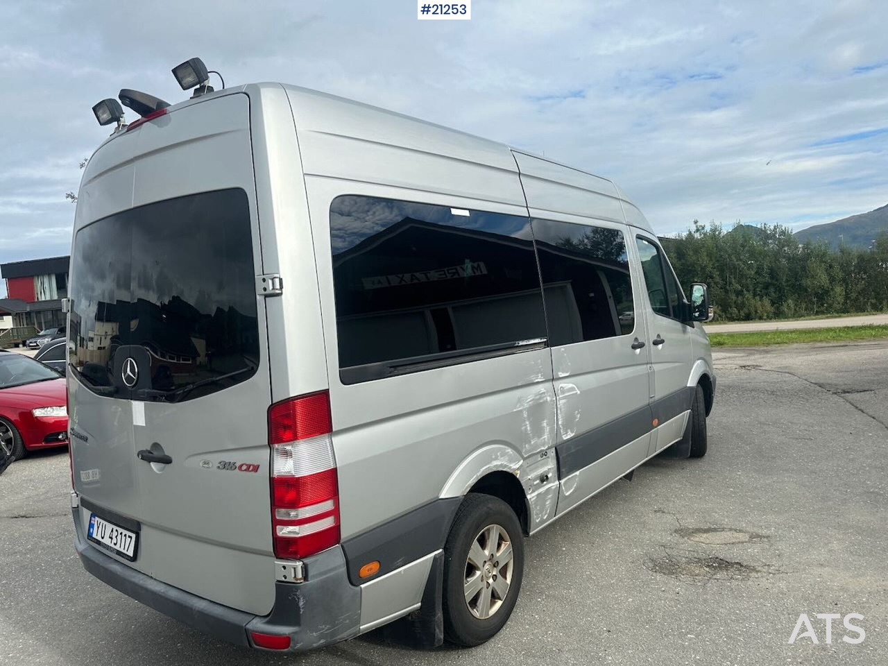 Minibusz, Kisbusz Mercedes Sprinter: 6 kép.