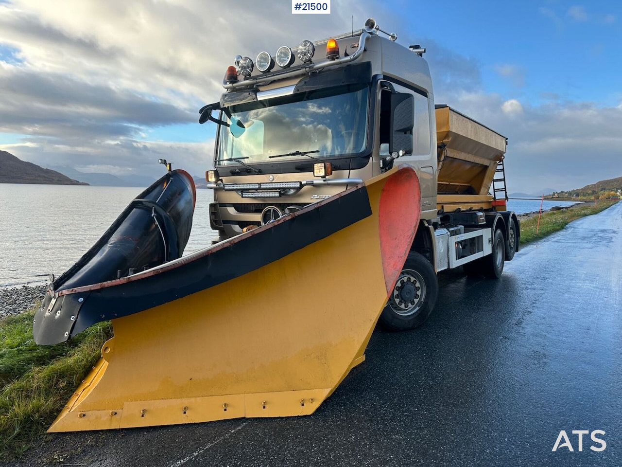 Mercedes actros 2848 - Horgos rakodó teherautó: 1 kép. Mercedes actros 2848 - Horgos rakodó teherautó: 1 kép.