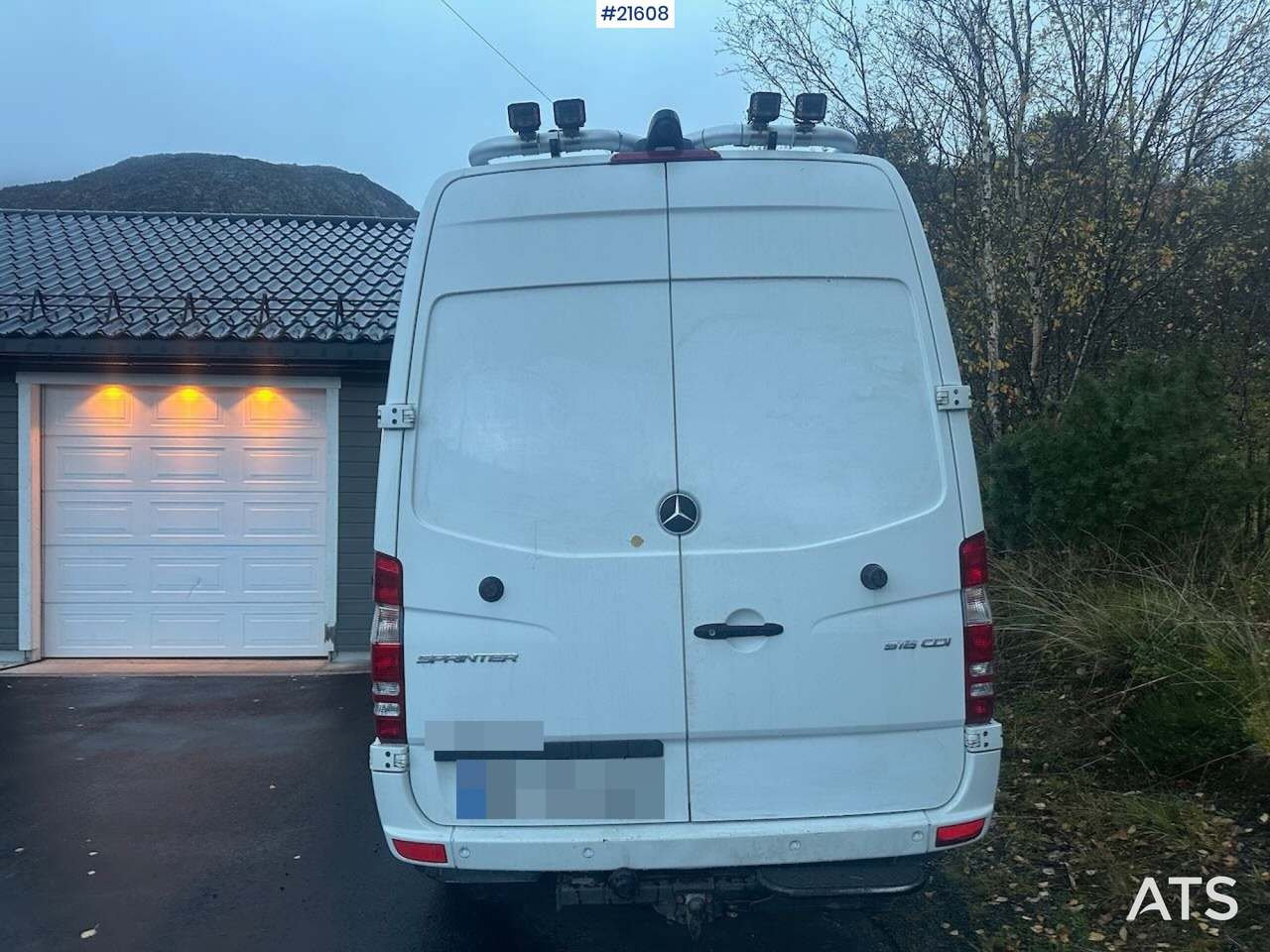 Mercedes sprinter 516CDI - Furgon: 4 kép. Mercedes sprinter 516CDI - Furgon: 4 kép.