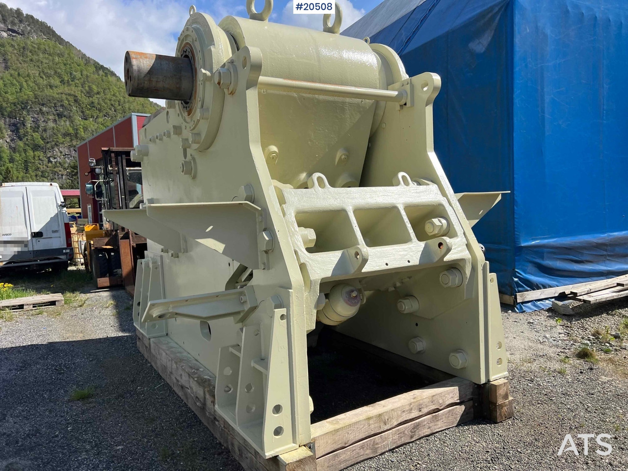 Metso C145 - Pofás törő: 4 kép. Metso C145 - Pofás törő: 4 kép.