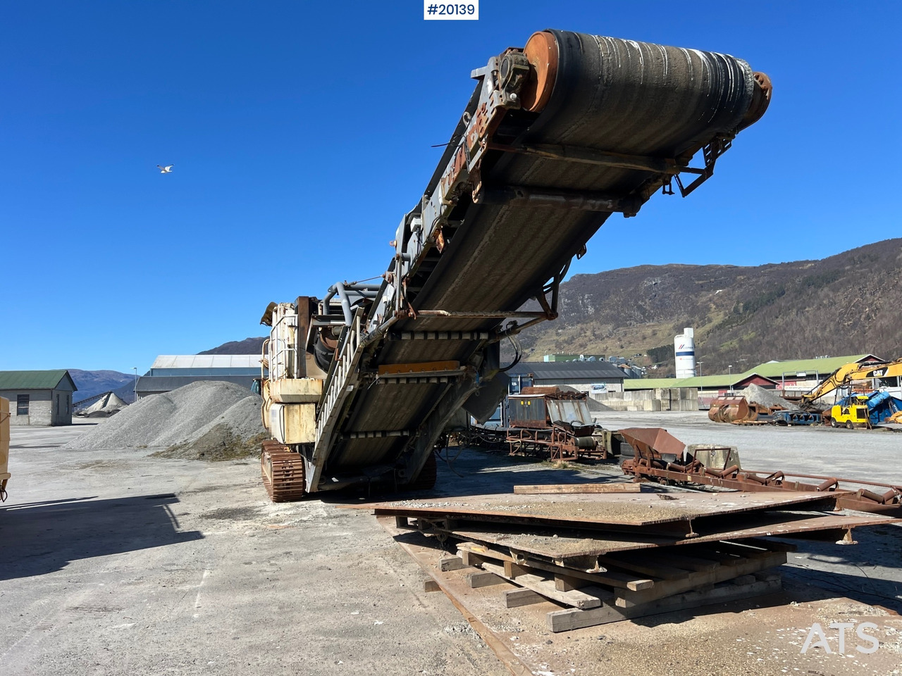 Metso Lokotrack - Mobil törőgép: 4 kép. Metso Lokotrack - Mobil törőgép: 4 kép.