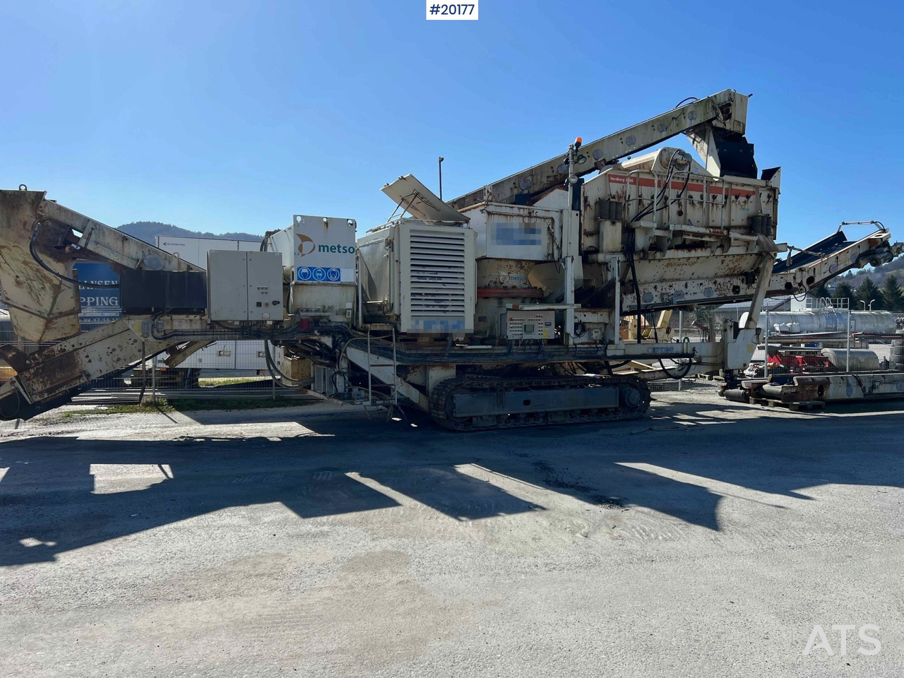 Metso Lokotrack - Mobil törőgép: 4 kép. Metso Lokotrack - Mobil törőgép: 4 kép.