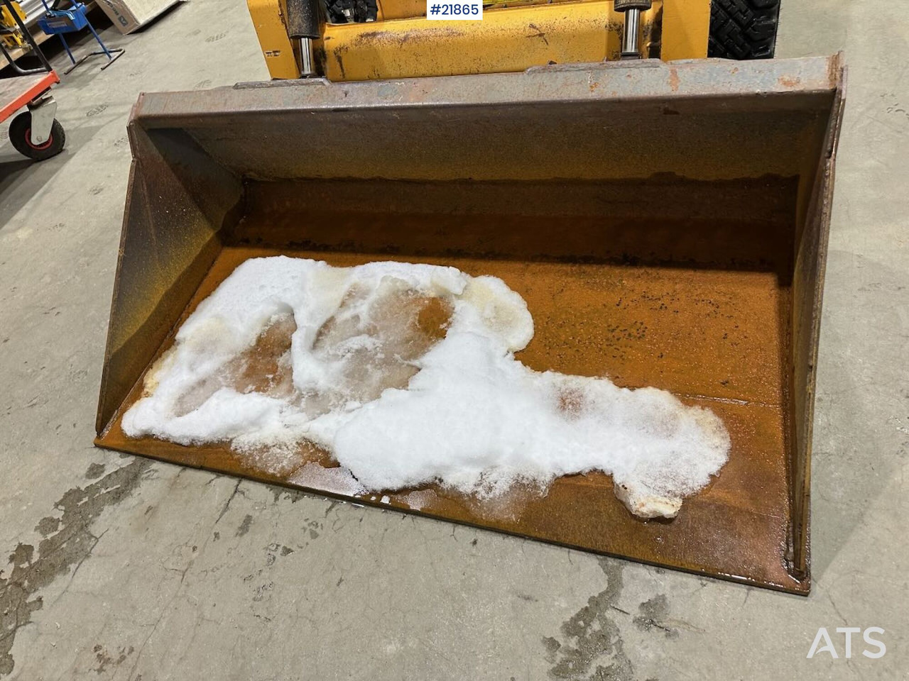 Mustang 220R kompaktlaster m/planeringskuffe og pallegafler - Mini homlokrakodó: 3 kép. Mustang 220R kompaktlaster m/planeringskuffe og pallegafler - Mini homlokrakodó: 3 kép.