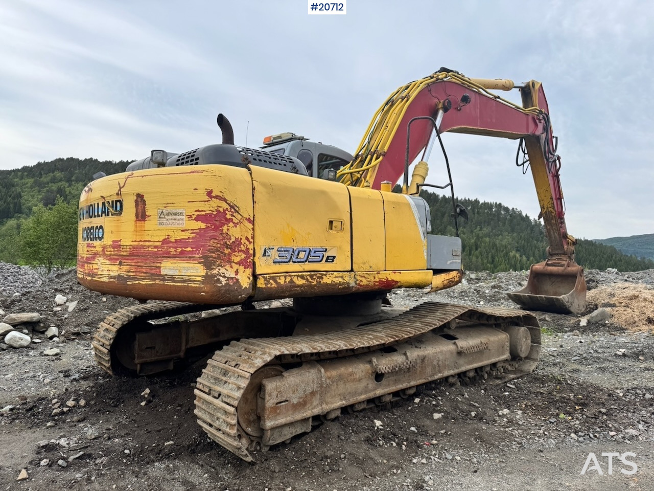 New Holland kobelco E305B - Kotrógép: 5 kép. New Holland kobelco E305B - Kotrógép: 5 kép.