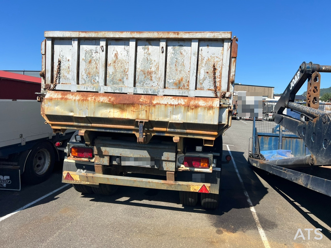 Norslep 2 akslet - Pótkocsi billenőplatós: 2 kép. Norslep 2 akslet - Pótkocsi billenőplatós: 2 kép.