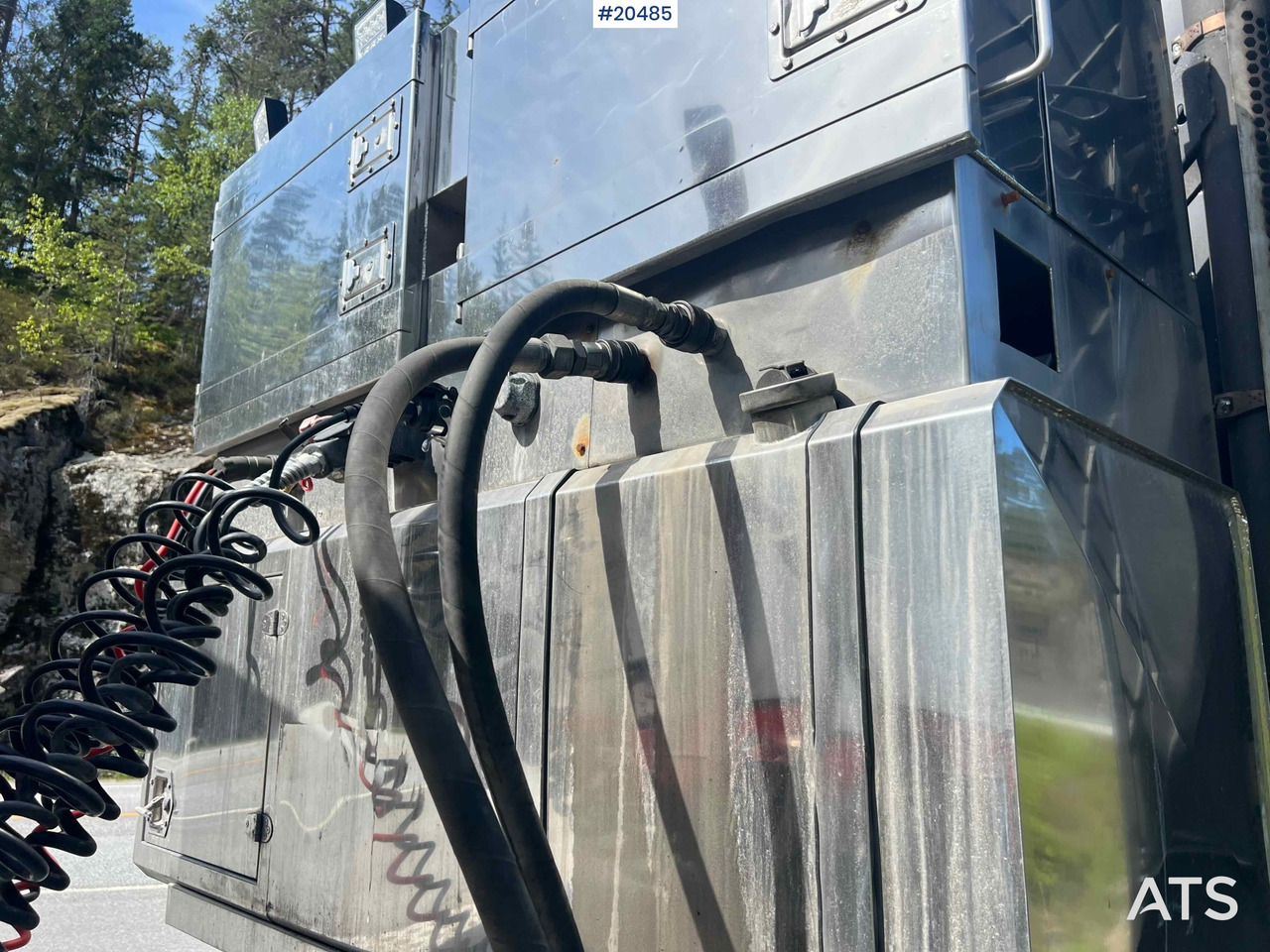 Nyergesvontató Scania R144: 34 kép. Nyergesvontató Scania R144: 34 kép.
