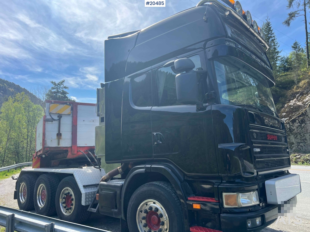 Nyergesvontató Scania R144: 21 kép. Nyergesvontató Scania R144: 21 kép.