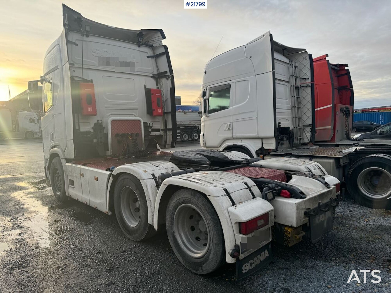 Scania R540 6x2 Trekkvogn - Nyergesvontató: 3 kép. Scania R540 6x2 Trekkvogn - Nyergesvontató: 3 kép.