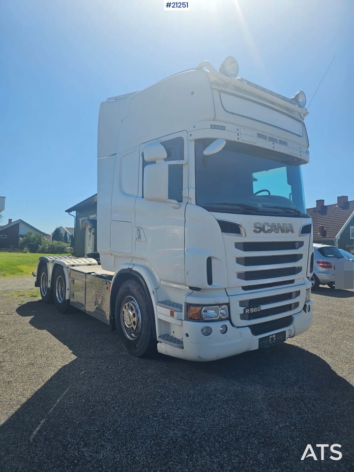 Scania R560 - Nyergesvontató: 3 kép. Scania R560 - Nyergesvontató: 3 kép.