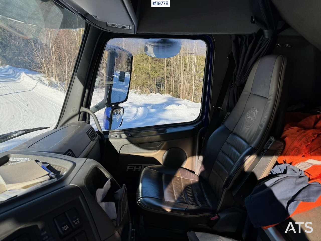 Nyergesvontató Volvo FH16 750: 28 kép.