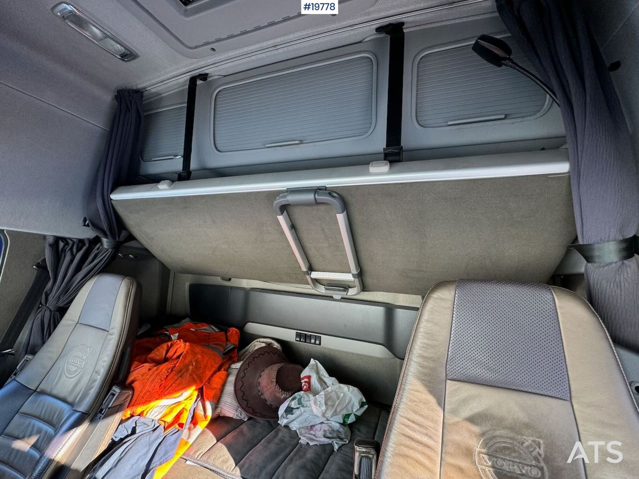 Nyergesvontató Volvo FH16 750: 35 kép.