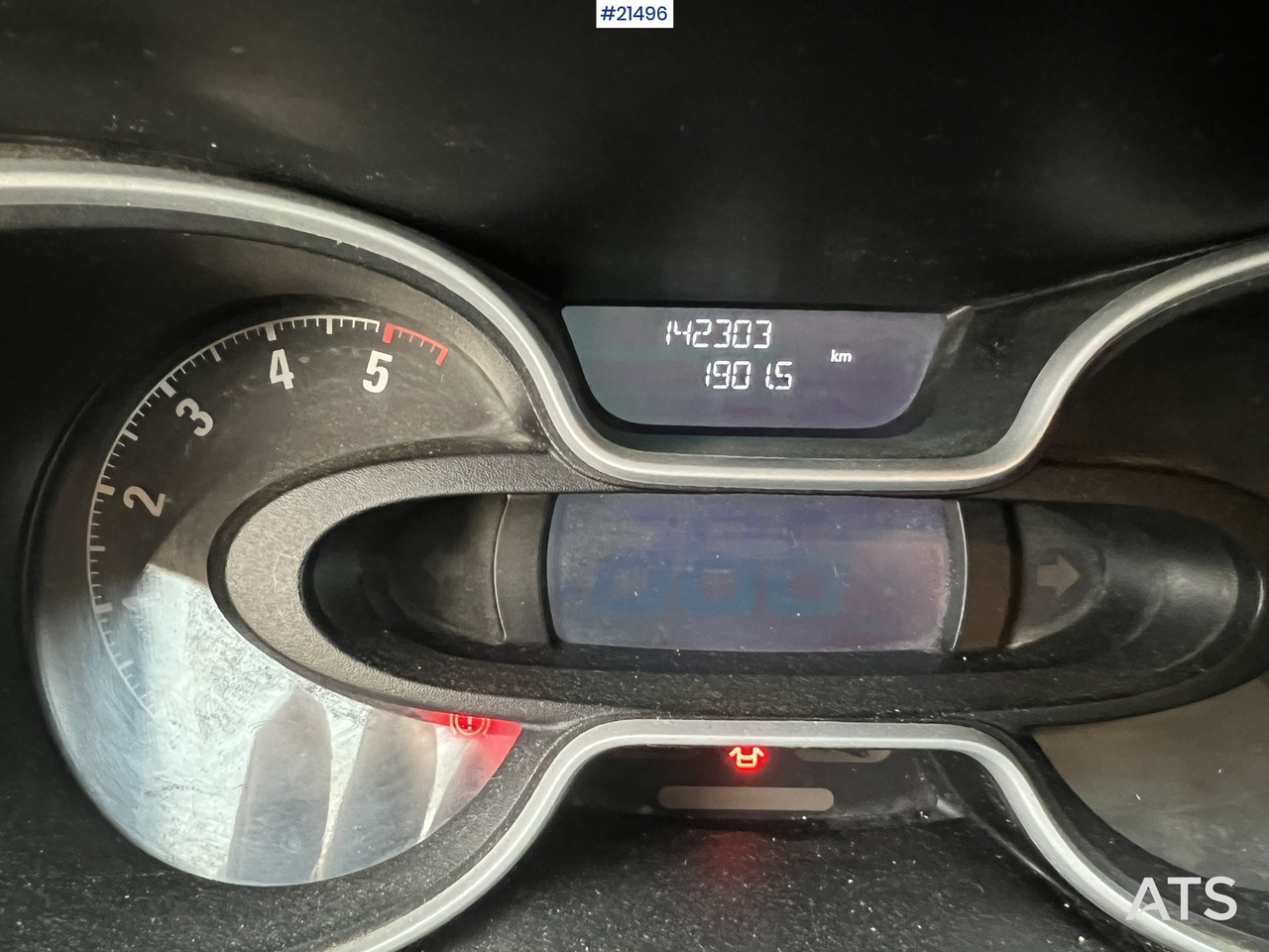 Opel VIVARO lízing Opel VIVARO: 30 kép.