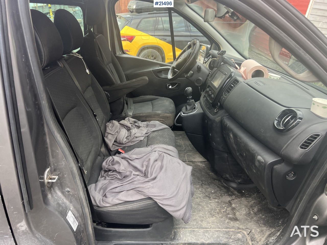 Opel VIVARO lízing Opel VIVARO: 24 kép.