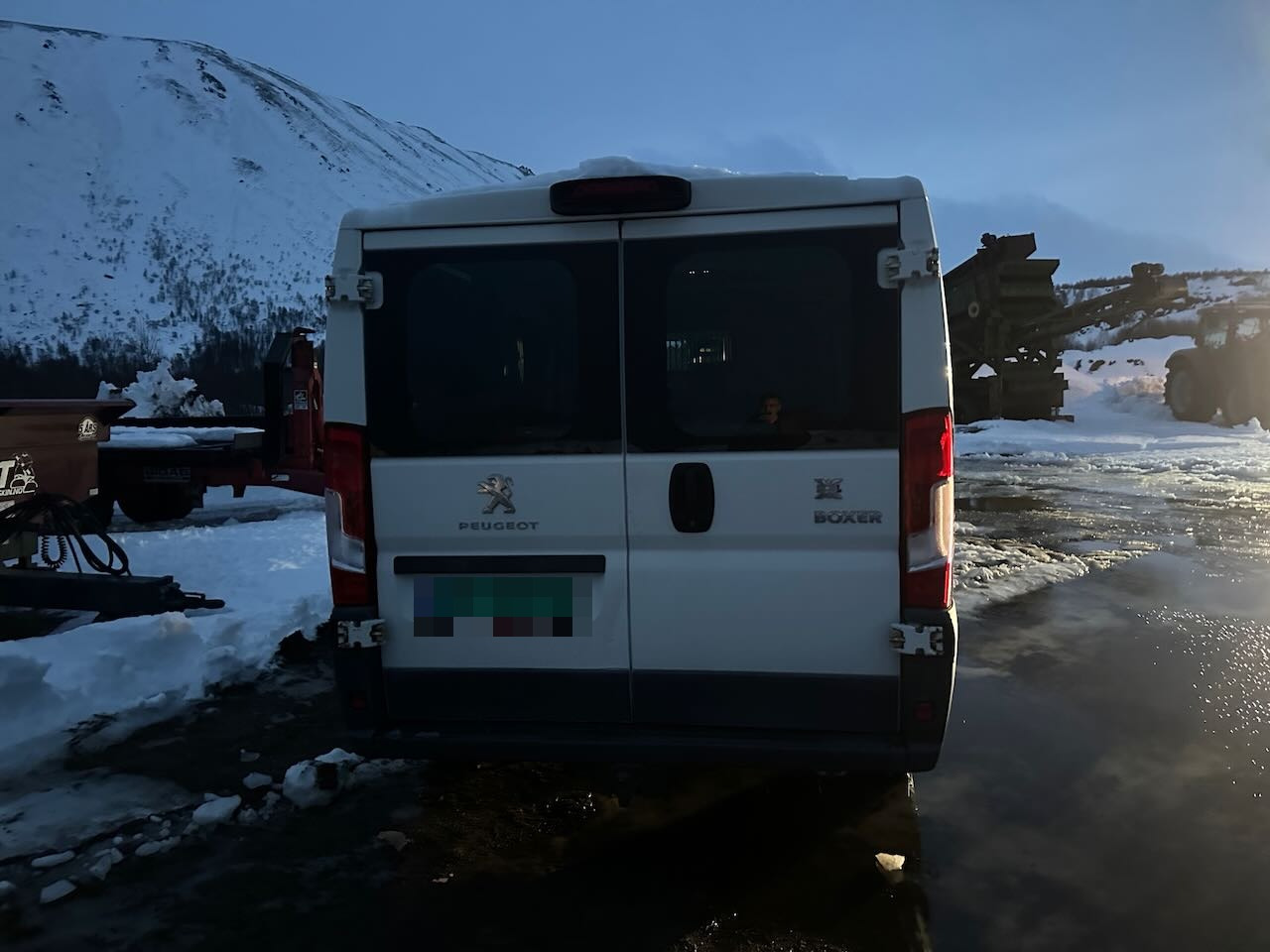 PEUGEOT Boxer - Furgon: 5 kép. PEUGEOT Boxer - Furgon: 5 kép.