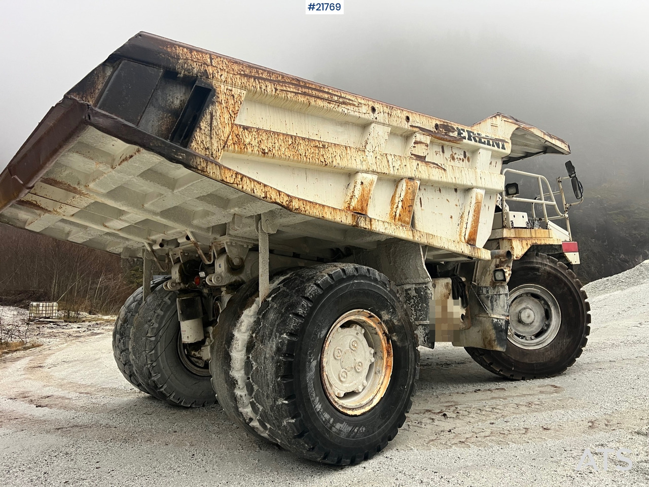 Perlini DP705 Tipptruck - Bánya teherautó: 5 kép. Perlini DP705 Tipptruck - Bánya teherautó: 5 kép.