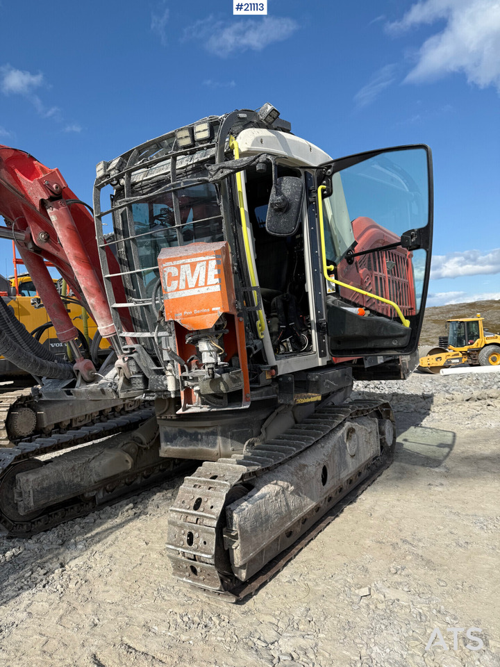 Sandvik DX800i - Fúrógép: 2 kép. Sandvik DX800i - Fúrógép: 2 kép.
