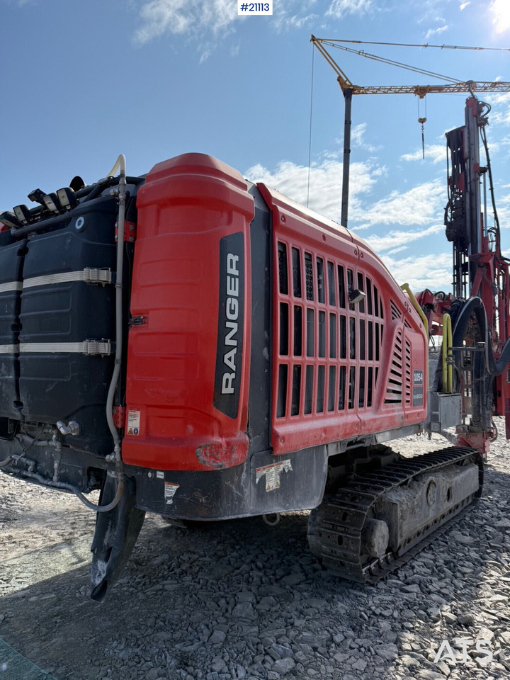 Sandvik DX800i - Fúrógép: 3 kép. Sandvik DX800i - Fúrógép: 3 kép.