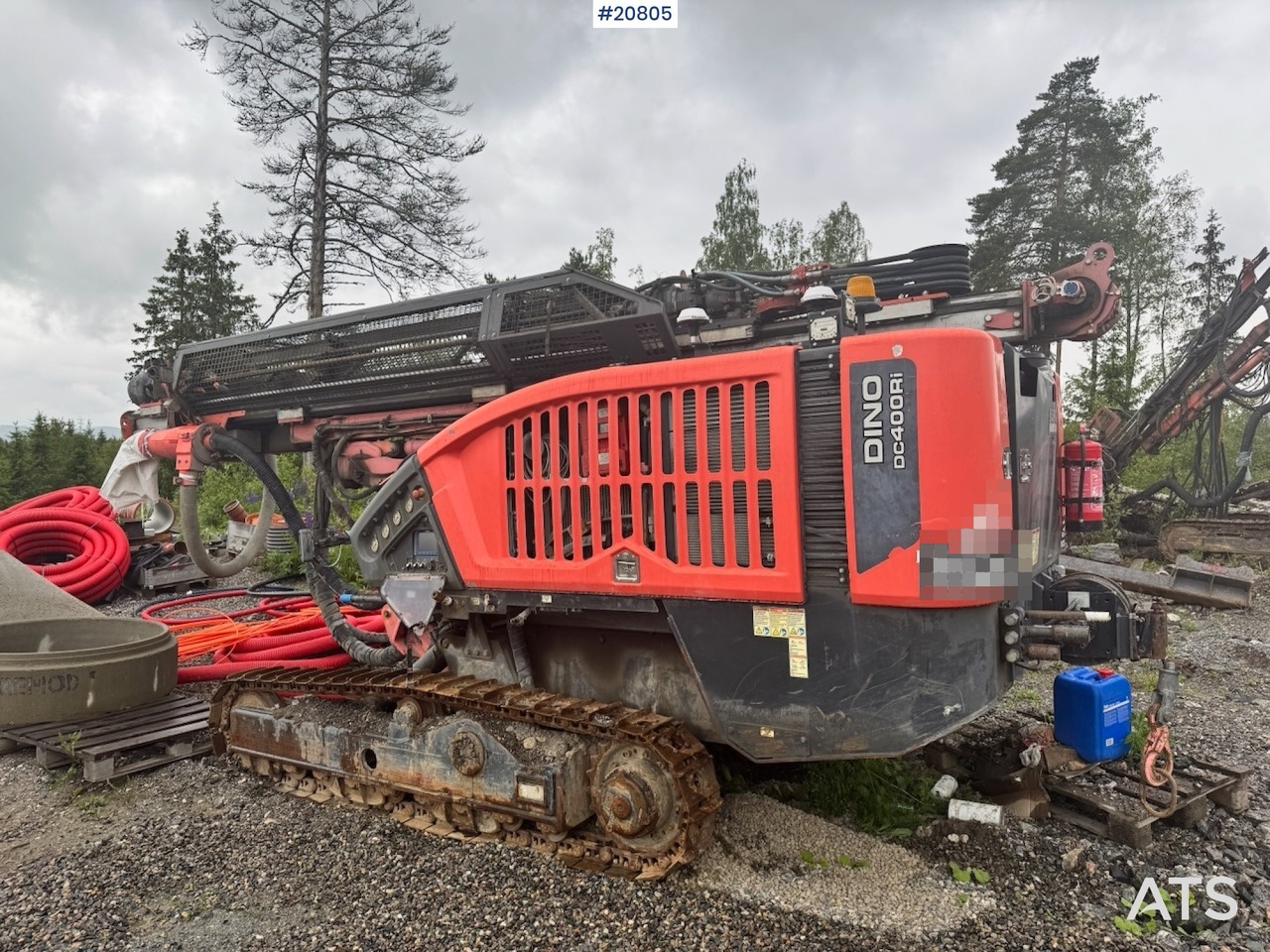 Sandvik Dino DC400RI - Fúrógép: 2 kép. Sandvik Dino DC400RI - Fúrógép: 2 kép.