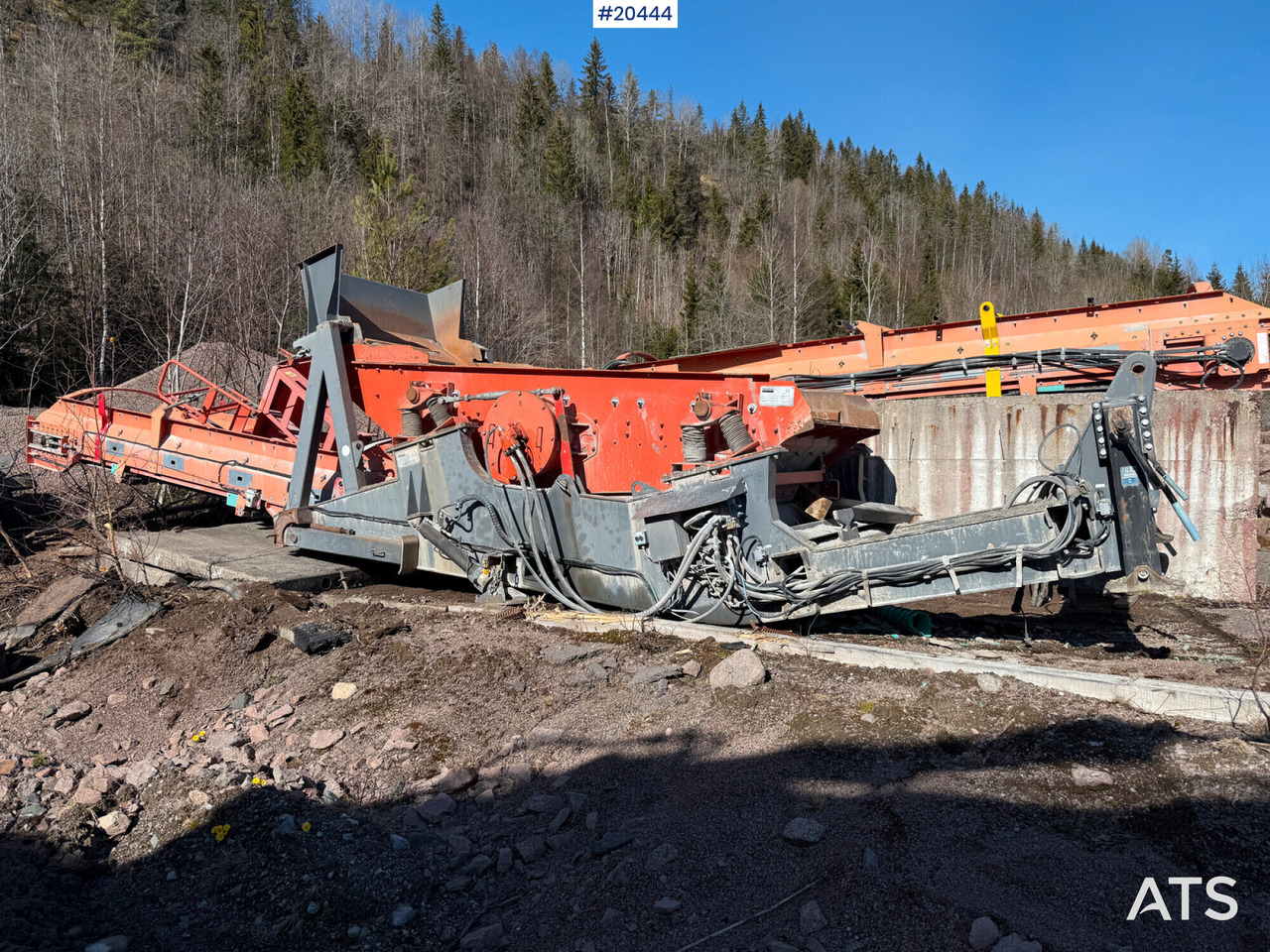 Sandvik hengesikt - Osztályozó berendezés: 1 kép. Sandvik hengesikt - Osztályozó berendezés: 1 kép.