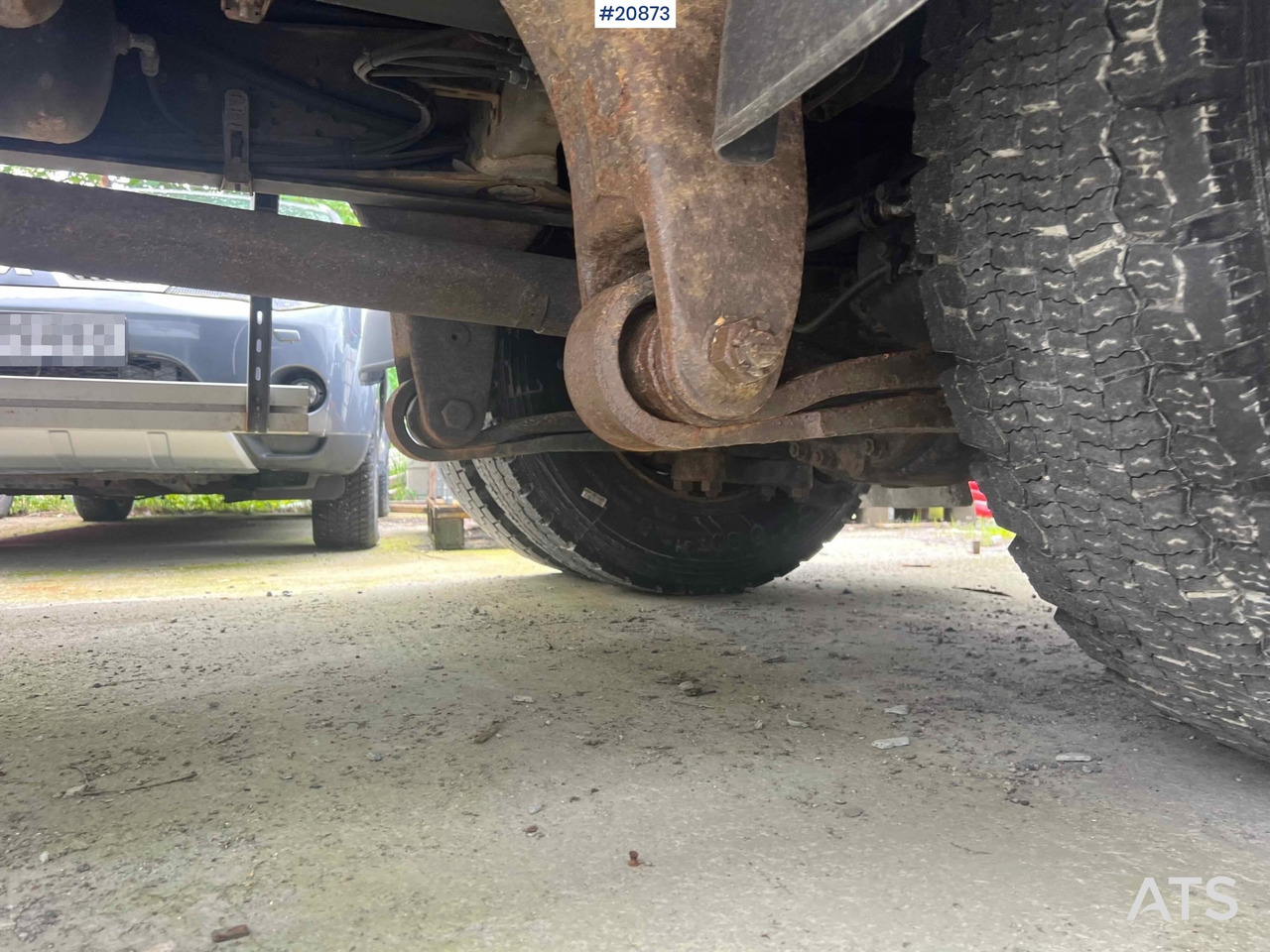 Dobozos felépítményű teherautó Scania P270: 14 kép.