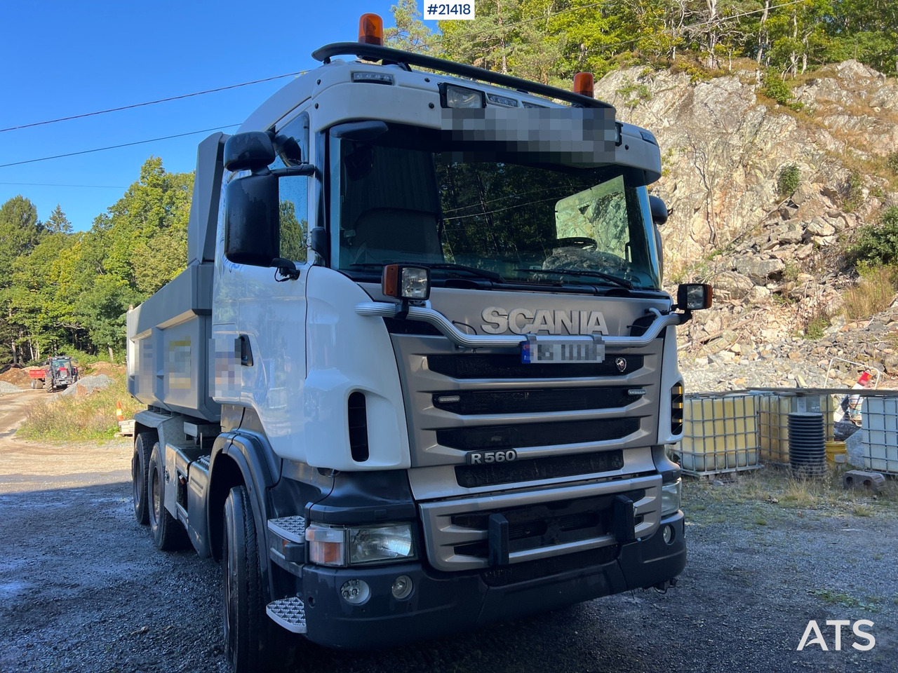 Scania R560 Brøyterigget tippbil m/ brøytefeste - Billenőplatós teherautó: 5 kép. Scania R560 Brøyterigget tippbil m/ brøytefeste - Billenőplatós teherautó: 5 kép.
