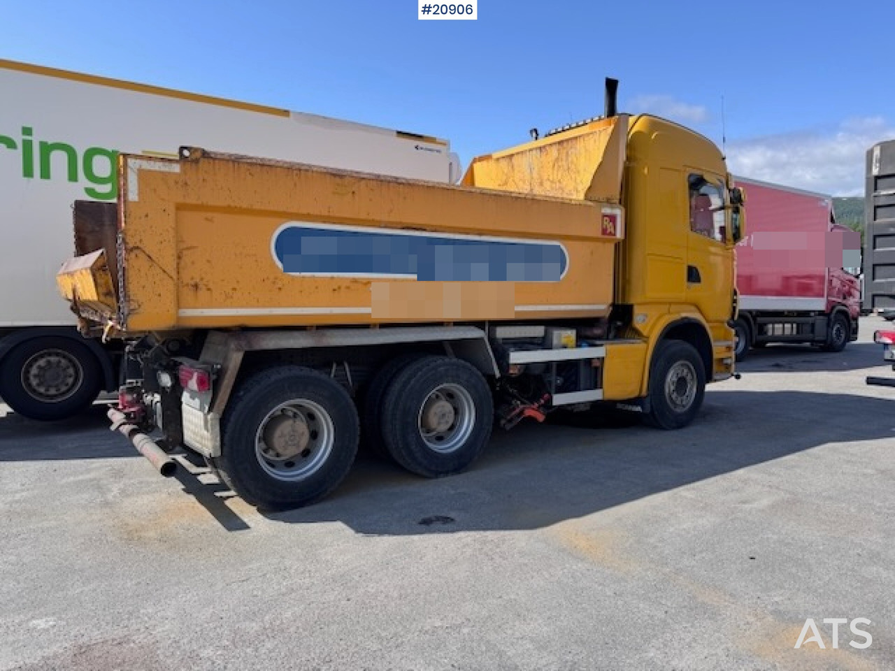 Scania R560 - Billenőplatós teherautó: 3 kép. Scania R560 - Billenőplatós teherautó: 3 kép.