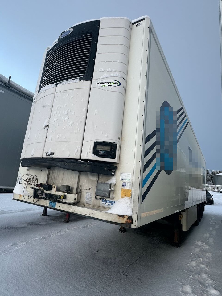 Schmitz Cargobull - Félpótkocsi hűtős: 1 kép. Schmitz Cargobull - Félpótkocsi hűtős: 1 kép.