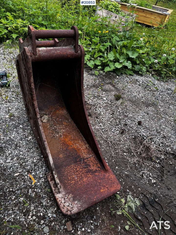 Smalskuffe m/ S50 feste - Kotró kanál - Építőipari gépek: 1 kép. Smalskuffe m/ S50 feste - Kotró kanál - Építőipari gépek: 1 kép.