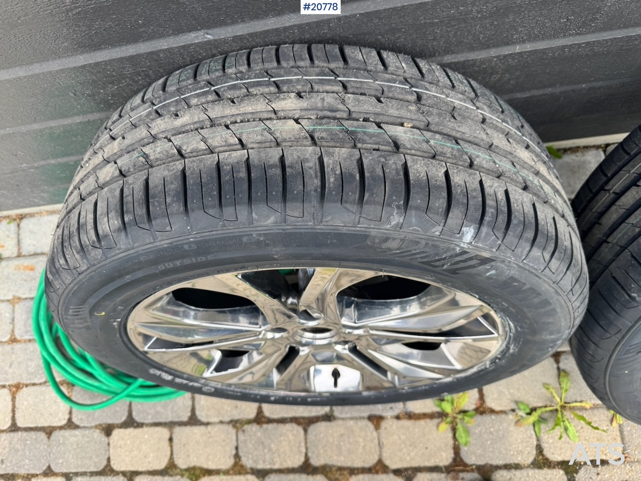 Autó Ssangyong REXTON: 37 kép.