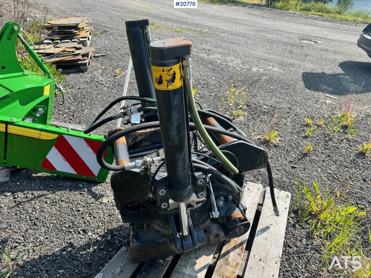 Steelwrist X18 Rototilt - Tiltrotátor - Építőipari gépek: 2 kép. Steelwrist X18 Rototilt - Tiltrotátor - Építőipari gépek: 2 kép.
